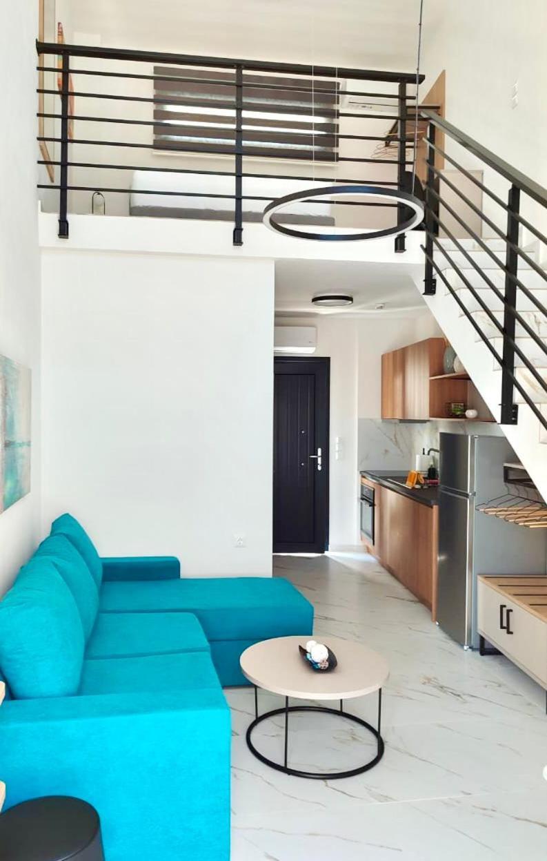 Four Shades Luxury Suites 萨尔蒂 外观 照片