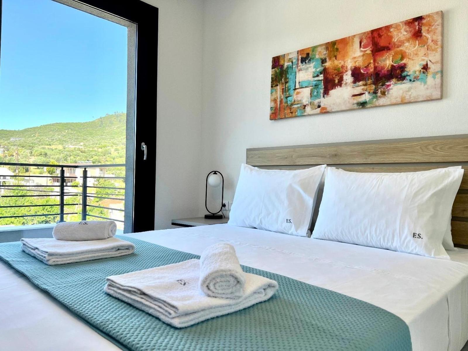 Four Shades Luxury Suites 萨尔蒂 外观 照片