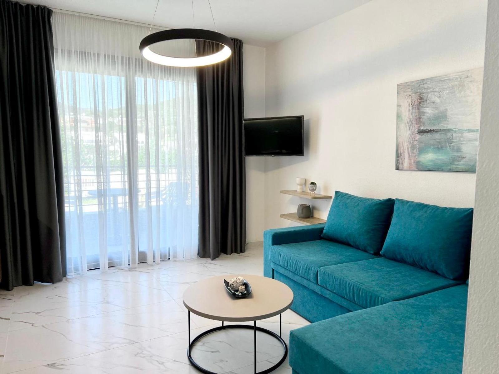 Four Shades Luxury Suites 萨尔蒂 外观 照片