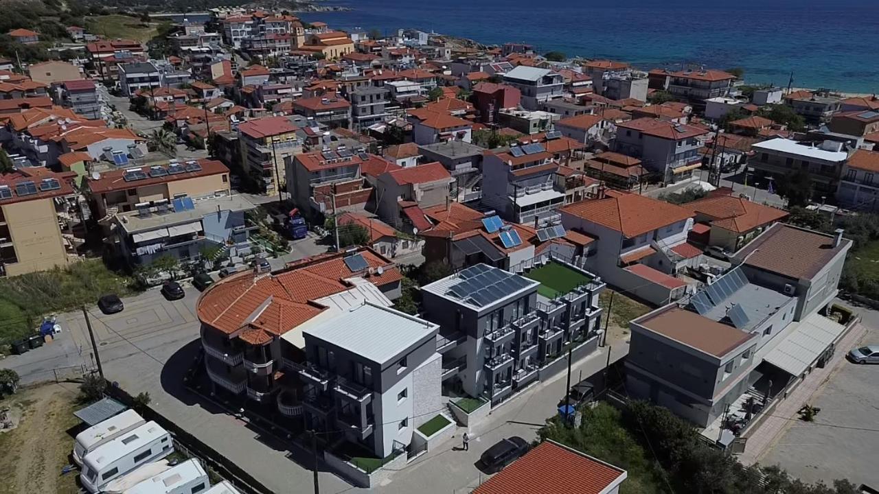 Four Shades Luxury Suites 萨尔蒂 外观 照片